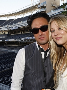 Johnny Galecki and Kaley Cuoco at Comic-Con 2010 on July 24, 2010
