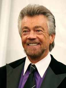 Producer Stephen J. Cannell, recipient of the Paddy Chayefsky Television Laurel Award poses in the press room during the 2006 Writers Guild Awards held at The Hollywood Palladium on February 4, 2006 in Hollywood, California.