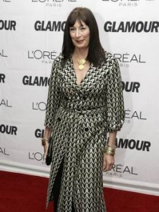 Anjelica Huston poses at the event honoring extraordinary women