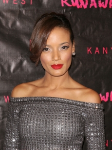 Selita Ebanks attends the New York Premiere of “Runaway” at Landmark Sunshine Theater, NYC, October 21, 2010