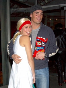 “Sopranos” star Jamie-Lynn Sigler and (then-fiancé) AJ Discala arrived at the DKNY store’s Halloween party as Anna Kournikova and Enrique Iglesias in New York City on October 31, 2002
