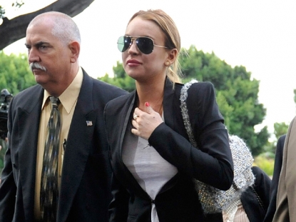 Lindsay Lohan Arrives At Court (October 22, 2010)
