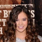 Hailee Steinfeld attends the premiere of “True Grit” at the Ziegfeld Theatre, NYC, December 14, 2010