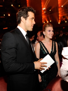 Ryan Reynolds and Scarlett Johansson in the audience at the 64th Annual Tony Awards at Radio City Music Hall, NYC, June 13, 2010