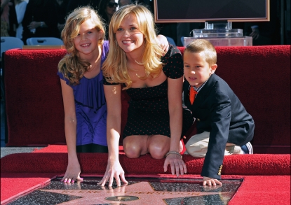 Reese Witherspoon with daughter Ava and son Deacon at Reese’s Walk of Fame ceremony on December 1, 2010 in Hollywood