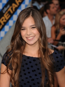 Hailee Steinfeld arrives at the Los Angeles premiere of “Secretariat” at the El Capitan Theatre in Hollywood on September 30, 2010