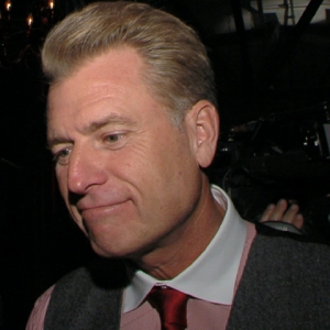 Joe Simpson ‘Thrilled’ Over Jessica & Eric Johnson’s Engagement

