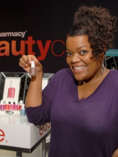 Yvette Nicole Brown is excited to bag some essie nail polish from CVS/pharmacy Beauty Club!