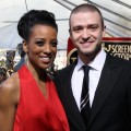 Access Hollywood’s Shaun Robinson and Justin Timberlake on the red carpet at The Screen Actors Guild Awards, Los Angeles, Jan. 30, 2011