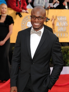 “Private Practice” hunk Taye Diggs arrives at the 17th Annual Screen Actors Guild Awards held at The Shrine Auditorium, Los Angeles, January 30, 2011