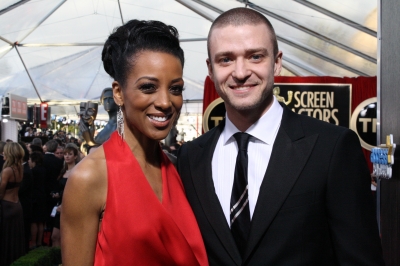 Access Hollywood’s Shaun Robinson and Justin Timberlake on the red carpet at The Screen Actors Guild Awards, Los Angeles, Jan. 30, 2011