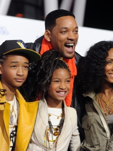 Will, Jada, Jade and Willow Smith arrive at the premiere of Paramount Pictures’ “Justin Bieber: Never Say Never” held at Nokia Theater L.A. Live, Los Angeles, February 8, 2011
