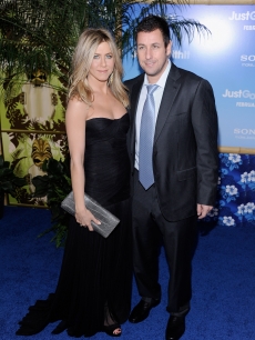Jennifer Aniston and Adam Sandler attend the premiere of ‘Just Go With It’ at Ziegfeld Theatre on February 8, 2011 in New York City.