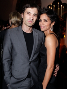 Olivier Martinez and Halle Berry step out at Harvey Weinstein and Dior’s Oscar Dinner at Chateau Marmont  in Los Angeles, Calif., on February 23, 2011
