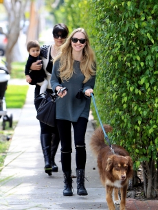 Amanda Seyfried takes her dog, Finn, to lunch at Urth Cafe in Los Angeles on March 12, 2011