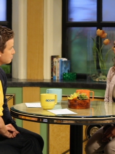 Former TLC member Chilli chats with Billy Bush and Kit Hoover on Access Hollywood Live on March 18, 2011