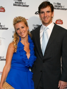 Abby McGrew and Eli Manning attend the 36th Film Society of Lincoln Center’s Gala Tribute at Alice Tully Hall in NYC on April 27, 2009 