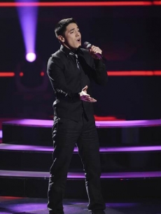 Stefano Langone performs “When A Man Loves A Woman” on “American Idol” on April 6, 2011