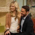 Former “Beverly Hills, 90210” stars Jennie Garth and Jason Priestley catch up on the set of Access Hollywood Live in Los Angeles on April 20, 2011