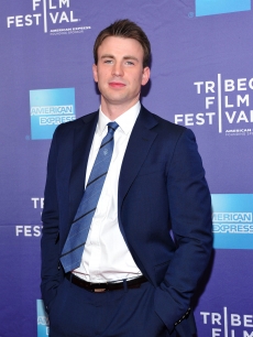 Chris Evans attends the Tribeca Film Festival after-party for “Puncture” hosted by (Red) at 1OAK in New York City, on April 21, 2011