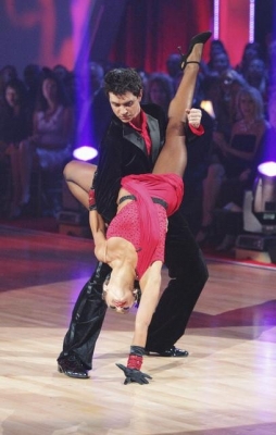 Ralph and Karina kick off the semifinals on “Dancing” with an Argentine tango, May 16, 2011
