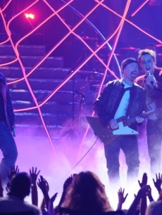 Reeve Carney and U2 perform during “American Idol’s” Grand Finale at the Nokia Theatre, Los Angeles, May 25, 2011