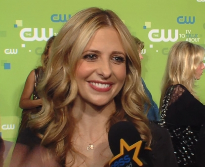 Sarah Michelle Gellar chats with Access Hollywood at the CW Network’s Upfront 2001 presentation in New York City on May 19, 2011