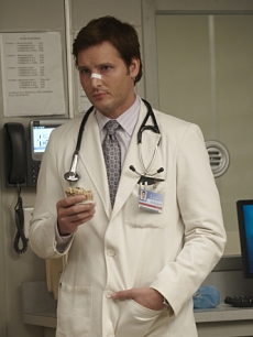 Peter Facinelli as Dr. Cooper in “Nurse Jackie” Season 3, Showtime, 2011