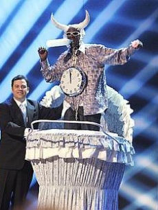 Jimmy Kimmel pulls Flavor Flav onto the stage