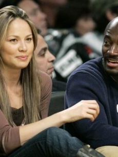 Moon Bloodgood & Taye Diggs at the Lakers-Bucks game in LA