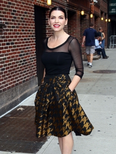 Julianna Margulies arrives to “Late Show With David Letterman” at the Ed Sullivan Theater in New York City on August 29, 2011
