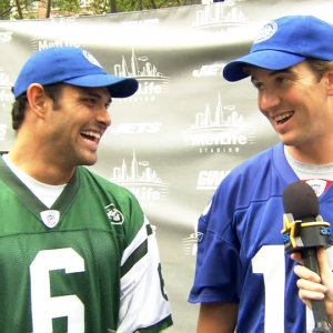 Eli Manning & Mark Sanchez Get Ready To Face-Off!

