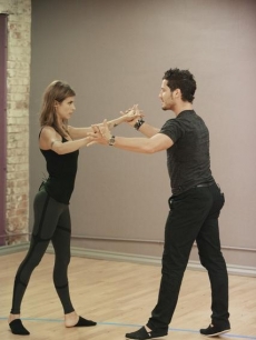 Elisabetta Canalis and Val Chmerkovskiy look intense while rehearsing for ‘Dancing with the Stars’ Season 13