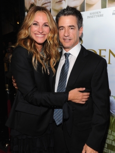 Julia Roberts and Dermot Mulroney step out at the ‘Fireflies In The Garden’ premiere in Los Angeles on October 12, 2011 