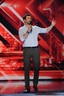Steve Jones takes the stage on “The X Factor,” September 29, 2011