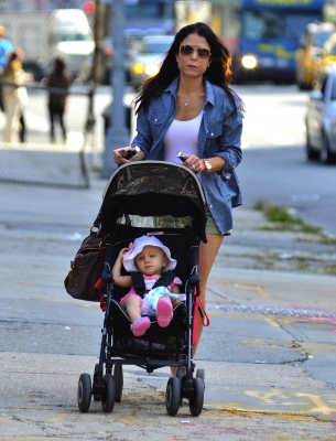 Bethenny Frankel and baby Bryn step out in New York City, Oct. 10, 2011