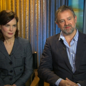 Hugh Bonneville & Elizabeth McGovern Talk ‘Downtown Abbey’ 2012 Golden Globes Nominations
