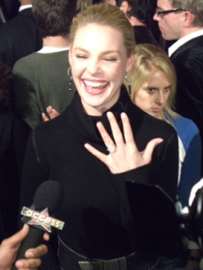 Katherine Heigl shows Access the sparkler he gave her
