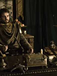 Gethin Anthony as Renly Baratheon in ‘Game of Thrones’ Season 2
