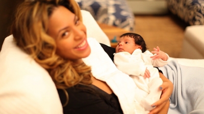 Beyonce holds baby Blue Ivy Carter in a photo posted on Jay-Z’s site LifeAndTimes.com

