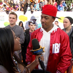 Nick Cannon Feels Like An ‘Old Man’ At The 2012 Nickelodeon Kids’ Choice Awards