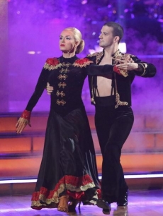 Katherine Jenkins and Mark Ballas perform the Argentine tango on the ‘Dancing with the Stars’ Season 14 finals, May 21, 2012