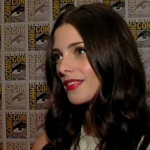 Comic-Con 2012: Ashley Greene, Nikki Reed & Elizabeth Reaser’s Emotional Last Day Of Filming For Breaking Dawn