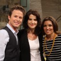 Cobie Smulders poses with Billy Bush and Kit Hoover on Access Hollywood Live on August 28, 2012