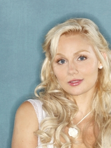 Get to know one of AccessHollywood.com’s Fresh Faces of Fall TV: Clare Bowen from ABC’s ‘Nashville’