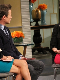 ‘Parenthood’ star Monica Potter chats with Kit Hoover and Billy Bush on Access Hollywood Live on October 10, 2012