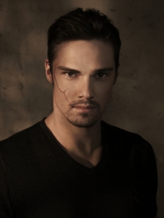 Jay Ryan in The CW’s ‘Beauty and the Beast’