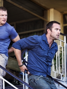 Philip Winchester as Sgt. Michael Stonebridge and Sullivan Stapleton as Damien Scott in Cinemax’s ‘Strike Back’