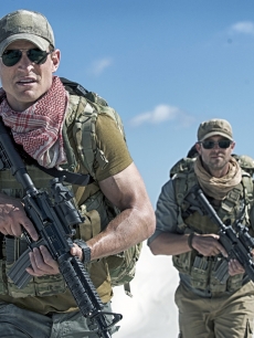 Philip Winchester as Sgt. Michael Stonebridge and Sullivan Stapleton as Damien Scott in Cinemax’s ‘Strike Back’