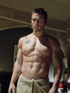Stephen Amell as Oliver Queen in ‘Arrow,’ Episode 1, Season 1